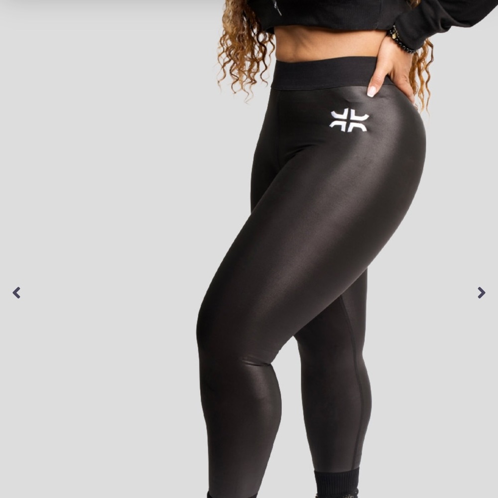 Black shine leggings. Great quality & great fit